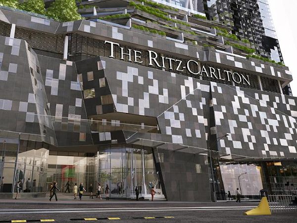 Suburu-Ritz-Carlton